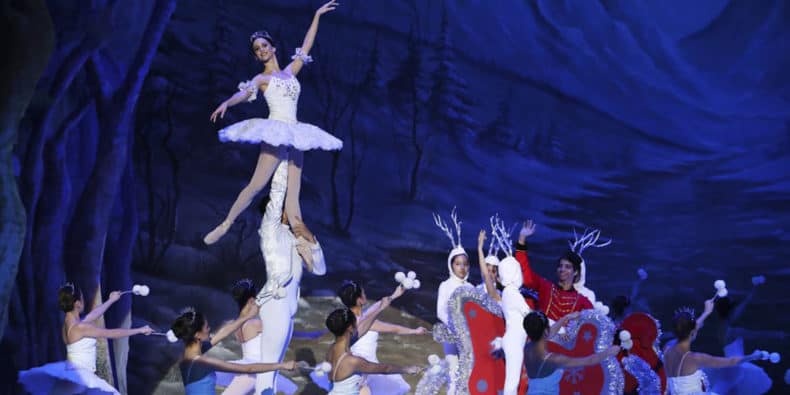 Escena del Ballet El Cascanueces - Navidad en Lima