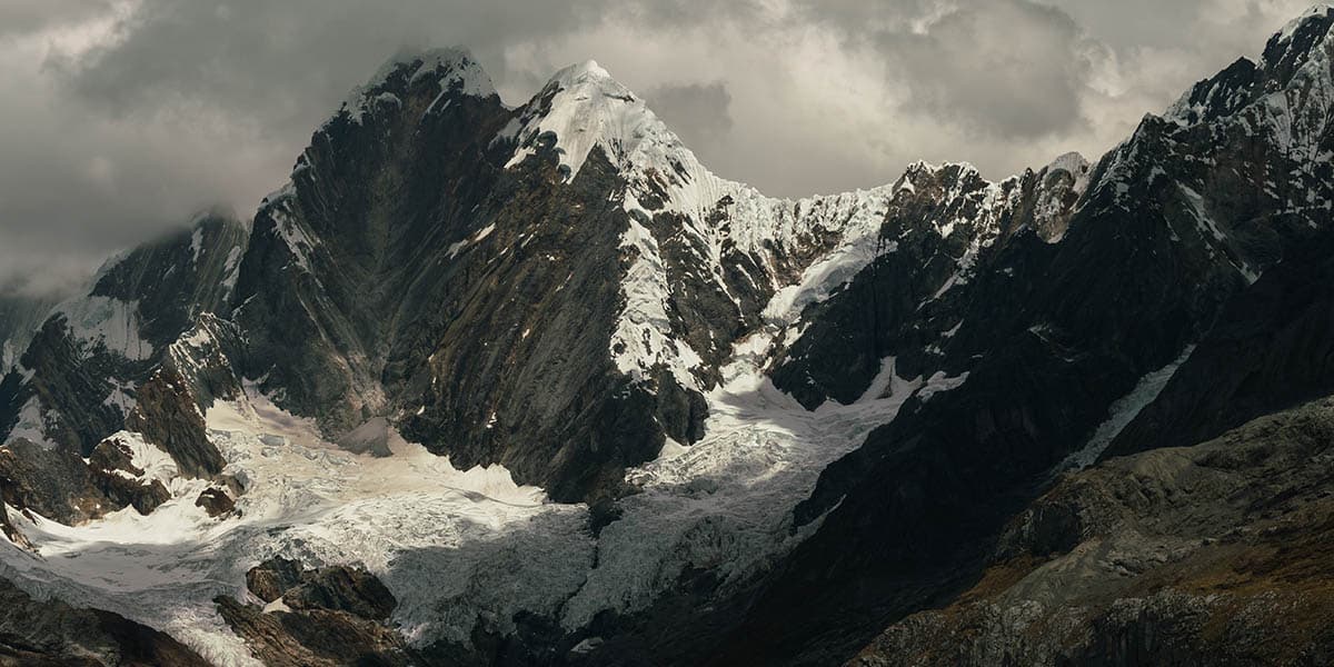 rock climbing in peru