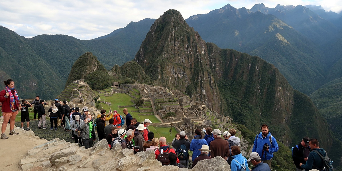 personas visitando machu picchu - cuantas personas visitan machu picchu