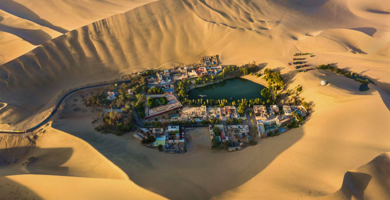 Reasons to visit Peru - Huacachina oasis