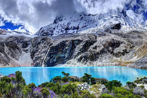 laguna 69, blue lagoon in Peru